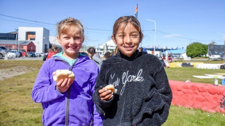 USHUAIA: MÁS DE 300 NIÑOS Y NIÑAS PARTICIPAN DE LAS ACTIVIDADES PROPUESTAS POR EL INSTITUTO MUNICIPAL DE DEPORTES