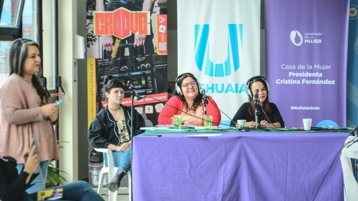 LA SECRETARIA DE LA MUJER Y LA EMISORA GROOVE REALIZARON UNA JORNADA RADIAL POR EL 14 DE FEBRERO