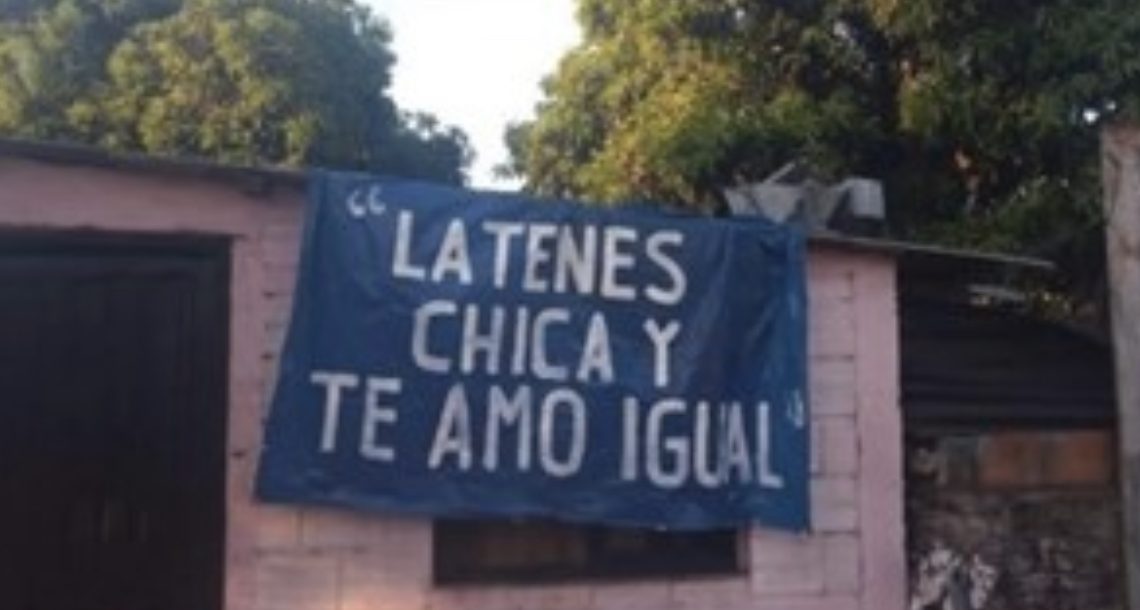 Un insólito cartel por el día de los enamorados en Misiones: «No lo escraché»