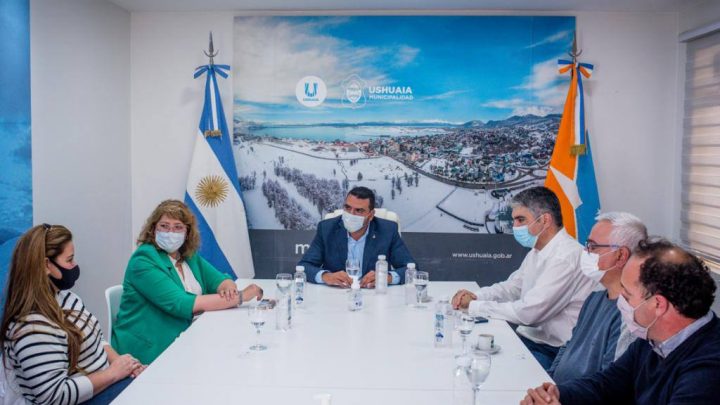 EL INTENDENTE WALTER VUOTO RECIBIÓ A LOS DIRECTIVOS DE VINISA FUEGUINA S.R.L*