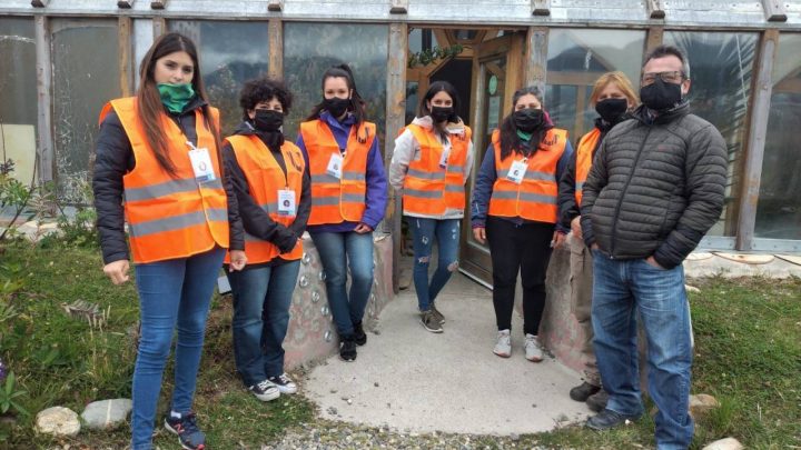 LA MUNICIPALIDAD DE USHUAIA ENTREGÓ CHALECOS IDENTIFICATORIOS Y CREDENCIALES AL CUERPO DE GUARDIAS AMBIENTALES MUNICIPALES