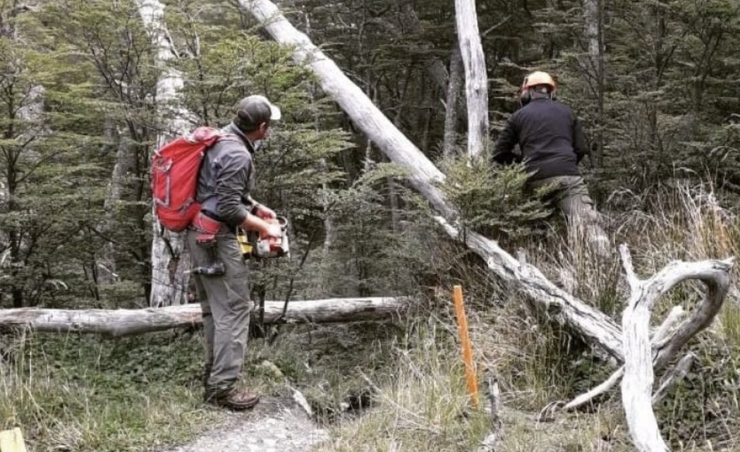 Realizaron trabajos de mantenimiento en el sendero a Laguna de los Perros