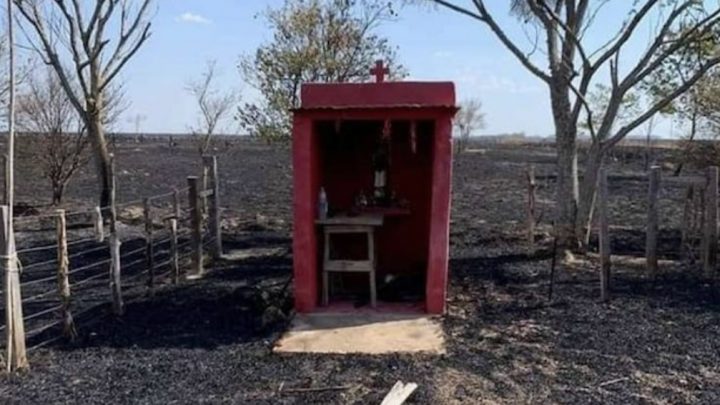 Incendios En Corrientes: El Santuario Del Gauchito Gil Quedó Intacto En Medio De La Destrucción