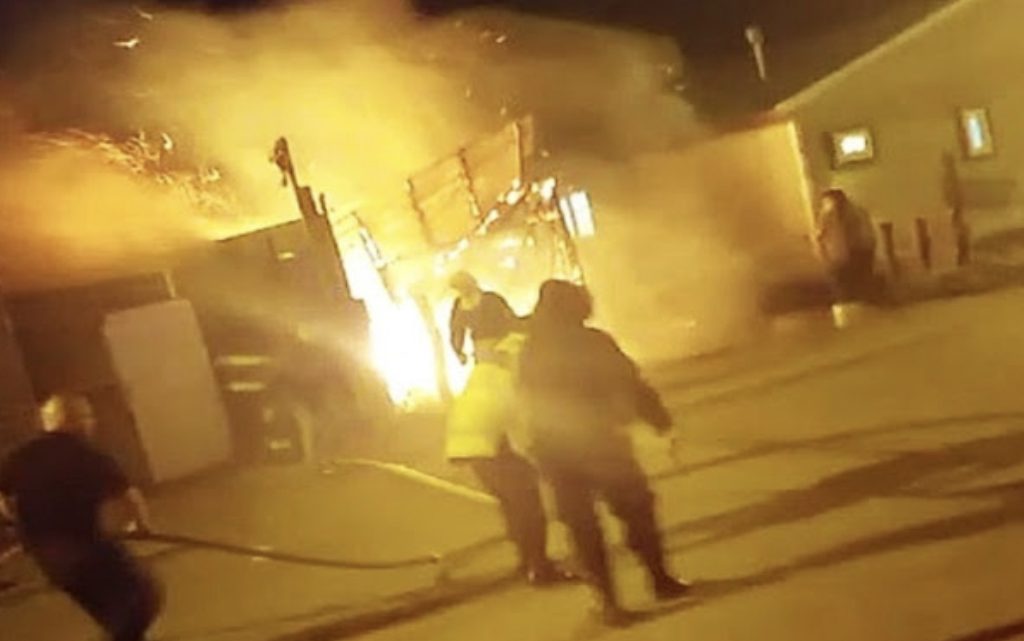 Incendio Afecto A Cuatro Viviendas En La Madrugada