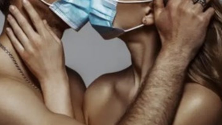 San Valentín: autoridades pidieron que se use el barbijo para tener sexo