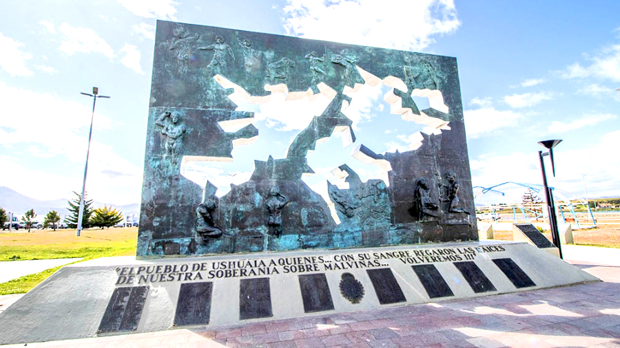 “No nos cansemos de repetir: las Malvinas fueron, son y serán argentinas”