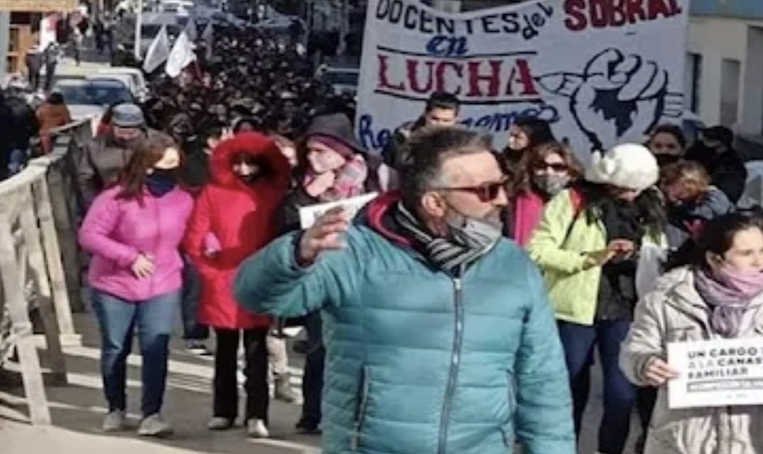Docentes de TDF con los sueldos mas altos de la Argentina