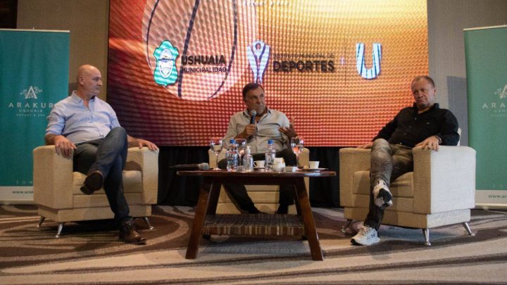 SE REALIZÓ EL CAMPUS DE ENTRENAMIENTO Y CLÍNICA PARA ENTRENADORES DE BÁSQUET