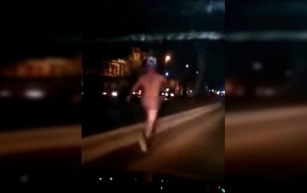 Caminaba Desnudo Por Un Barrio De Río Grande, Fue Denunciado