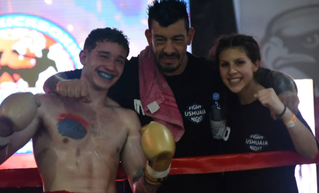 NUEVOS TRIUNFOS PARA LA ESCUELA MUNICIPAL DE KICK BOXING
