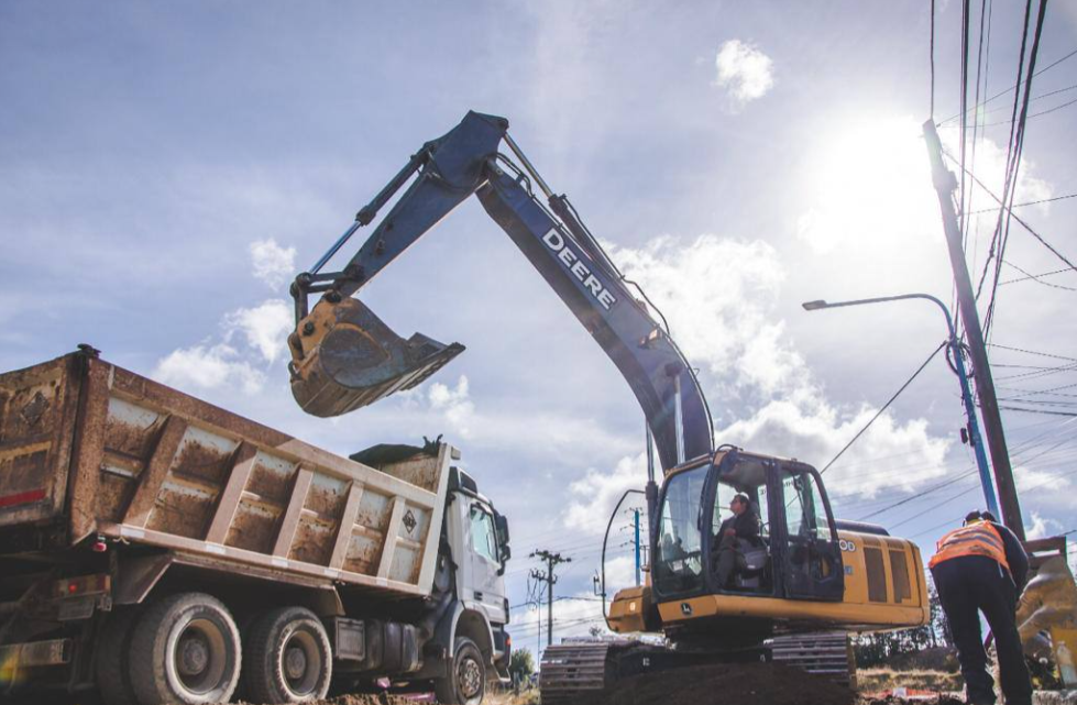 AVANZAN LOS TRABAJOS DE REPAVIMENTACIÓN EN LA CALLE EVA PERÓN EN USHUAIA