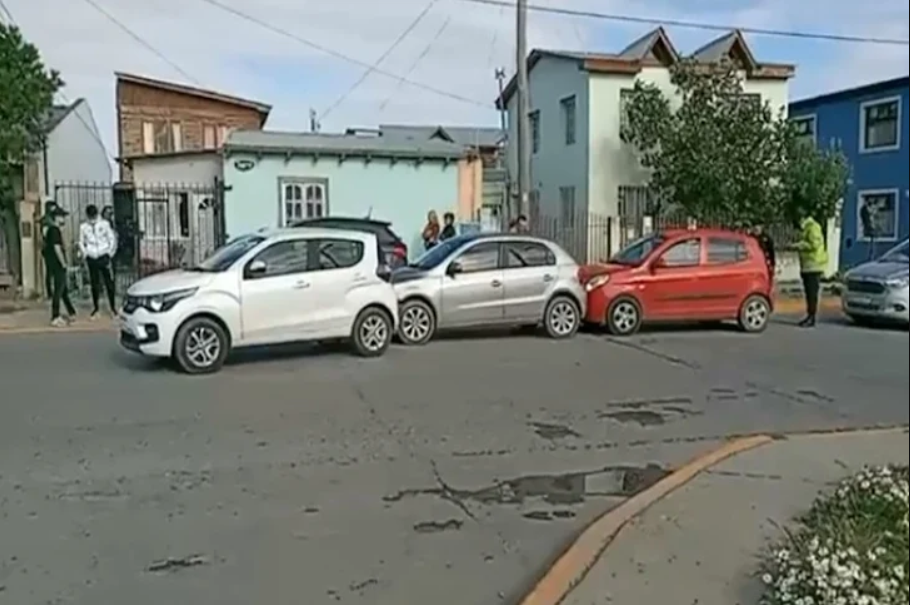 Choque en cadena, mujer atropellada