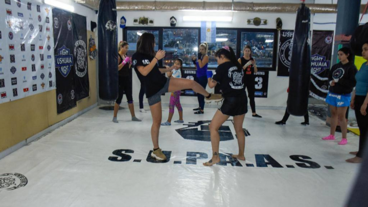 ALDALLA DESTACÓ LA CREACIÓN DE LA PRIMERA ESCUELA FEMENINA DE KICK BOXING DEL MUNICIPIO, YA QUE “ERA UN DEPORTE MASCULINIZADO”