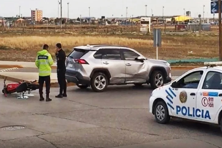 Choque, motociclista trasladado al Hospital Choque, motociclista trasladado al Hospital