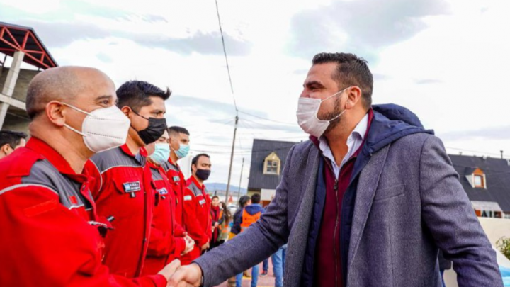 EL INTENDENTE WALTER VUOTO ENCABEZÓ EL ACTO DE REAPERTURA DE LA RENOVADA PLAZA DE LOS BOMBEROS EN LA CIUDAD