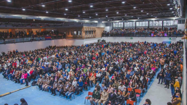 VUOTO TOMÓ JURAMENTO AL GABINETE JUNTO A MILES VECINOS Y VECINAS DE LA CIUDAD