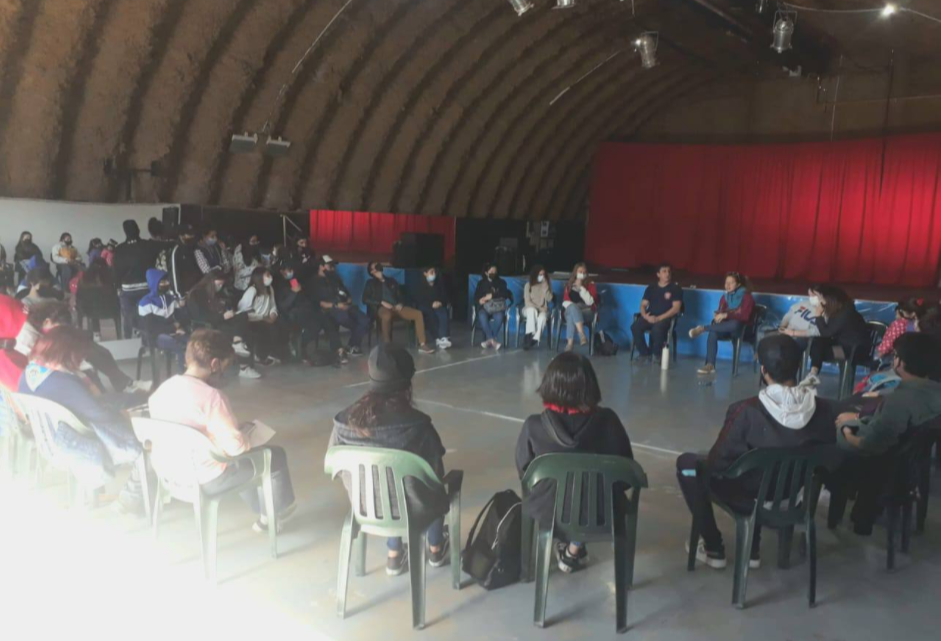 LA MUNICIPIO DE USHUAIA REALIZÓ LA PRIMERA REUNIÓN INFORMATIVA DEL USHUAIA JOVEN 2022