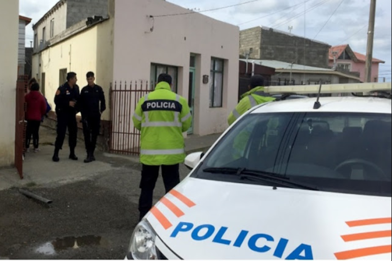 Dejo una vela encendida y provoco un incendio