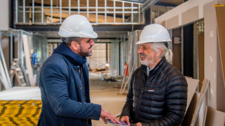 EL INTENDENTE WALTER VUOTO SE REUNIÓ CON EL RECTOR DE LA UNTDF Y RECORRIÓ LAS OBRAS DE AMPLIACIÓN DE LA UNIVERSIDAD