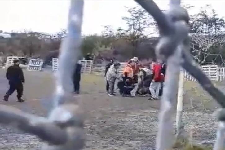 Batalla campal con lesionados en partido de futbol con Penitenciarios de Ushuaia Batalla campal con lesionados en partido de futbol con Penitenciarios de Ushuaia