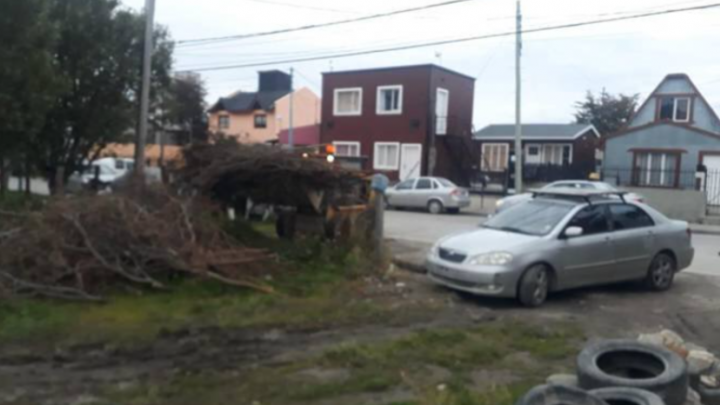 LA MUNICIPALIDAD REALIZA OPERATIVO DE RECOLECCIÓN DE RESIDUOS VOLUMINOSOS EN LOS BARRIOS