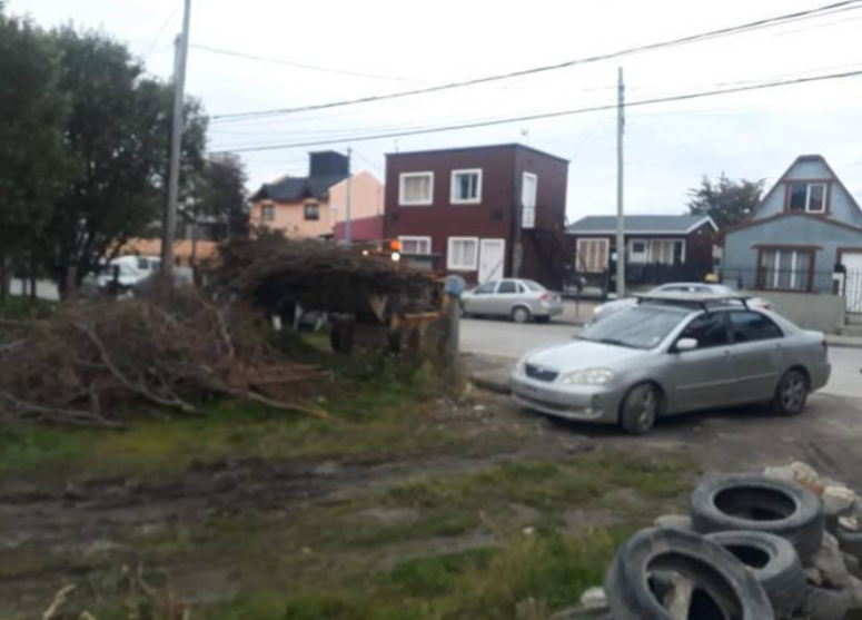 LA MUNICIPALIDAD REALIZA OPERATIVO DE RECOLECCIÓN DE RESIDUOS VOLUMINOSOS EN LOS BARRIOS
