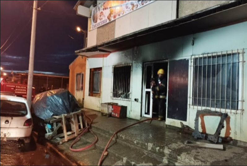 Incendio en un taller mecánico
