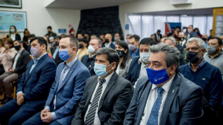 EL JEFE DE GABINETE DE LA MUNICIPALIDAD ASISTIÓ A LA APERTURA DE SESIONES DE LA LEGISLATURA FUEGUINA