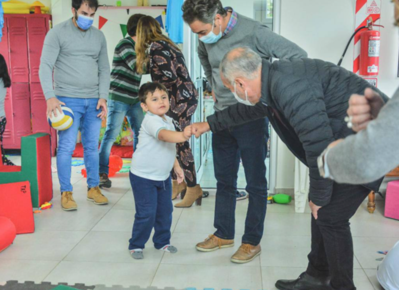AUTORIDADES NACIONAL DE LA SENAF ACOMPAÑARON EL TALLER “GIRANDO PALABRAS” EN EL CENTRO DE JUBILADOS EL KAUPEN