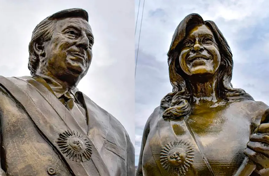 Vandalizaron las estatuas de Néstor y de Cristina Kirchner en Río Gallegos