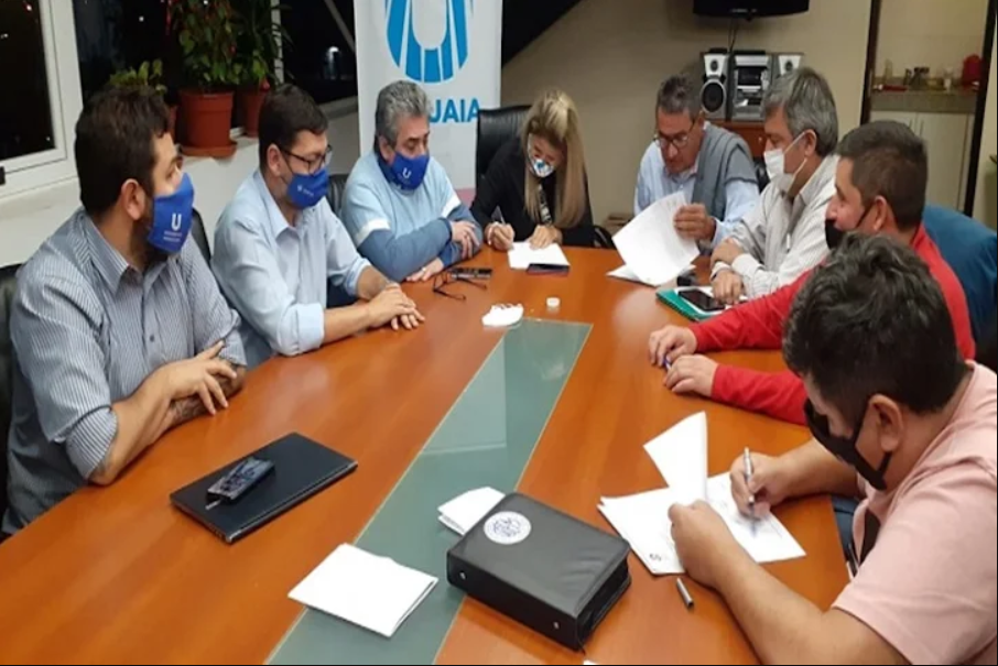 Ushuaia municipales firmaron acuerdo salarial con 50% de aumento con el Ejecutivo