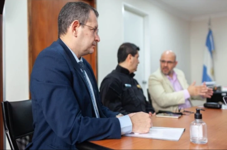 Policias y Penitenciarios sin novedad de aumento salarial Policias y Penitenciarios sin novedad de aumento salarial