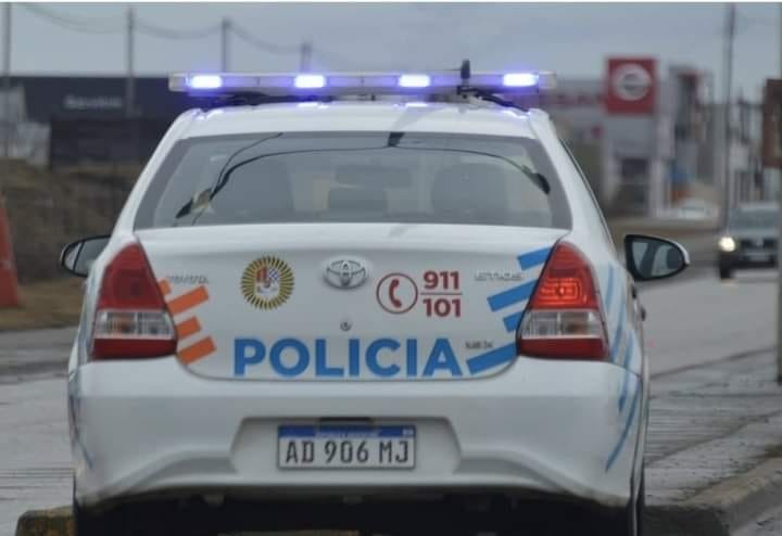 Denunció que su vehículo fue chocado por otro sin ocupantes