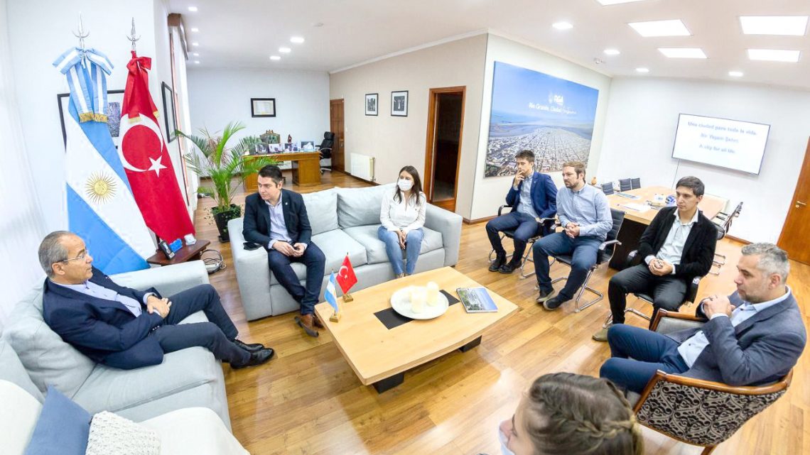El intendente Pérez recibió al embajador de Turquía
