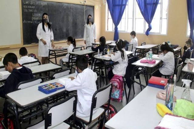Una hora mas de clases diaria en las escuelas primarias
