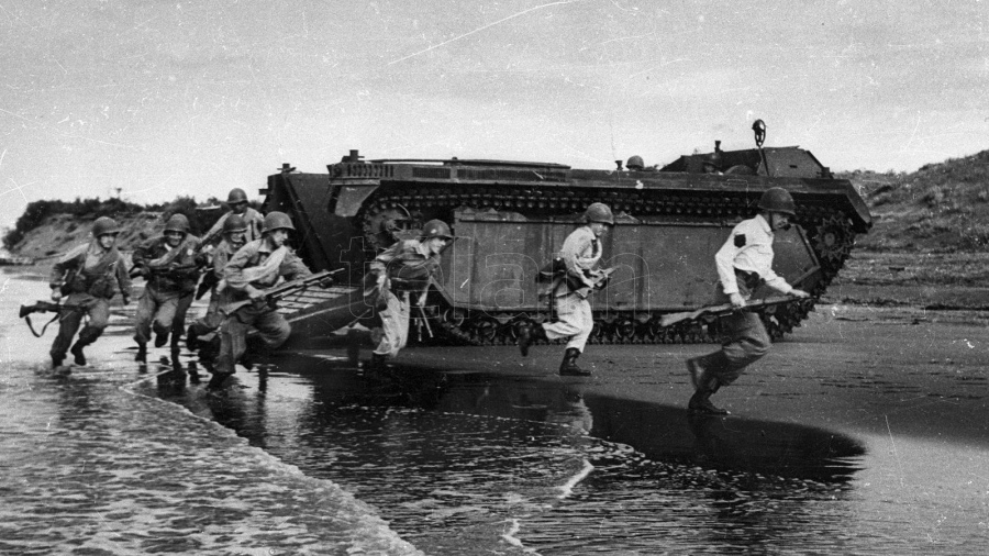 El desembarco argentino en Malvinas, la llegada de la flota británica y el inicio de la guerra El desembarco argentino en Malvinas, la llegada de la flota británica y el inicio de la guerra