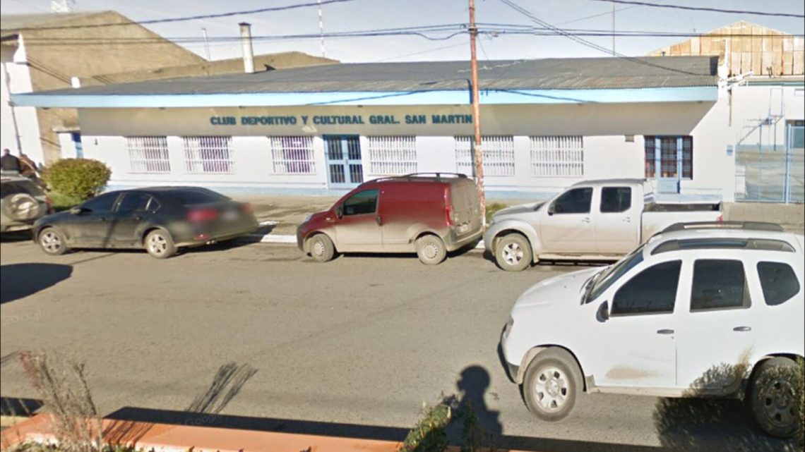 A director técnico se le prohibió acercarse a los jóvenes que entrenaba