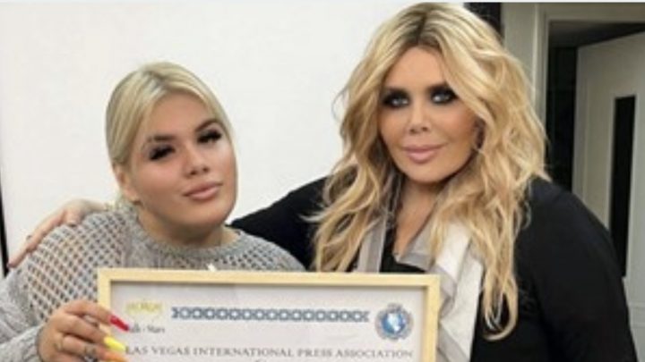 La ciudad de Las Vegas distinguió a Morena Rial por su “brillante trayectoria profesional”