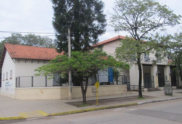 Planeaban violar en grupo a una compañera de colegio y tirar el cuerpo en una zanja: “No quiere volver al colegio”
