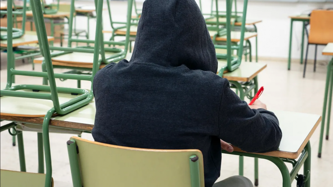 Su hijo pensaba suicidarse, encontraron las cartas de despedida junto a un WhatsApp alarmante y pudieron actuar a tiempo: “No supimos escucharlo”