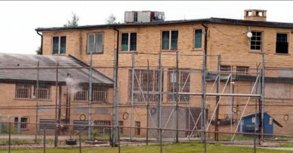 Dos presas quedaron embarazadas en una cárcel de mujeres: tuvieron relaciones con una interna trans Dos presas quedaron embarazadas en una cárcel de mujeres: tuvieron relaciones con una interna trans