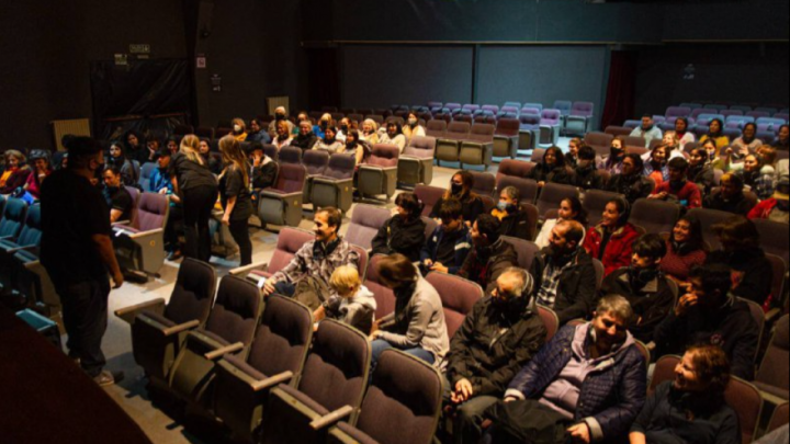 LA MUNICIPALIDAD DE USHUAIA PRESENTÓ LA OBRA DE TEATRO CIEGO “SAPO DE OTRO POZO”