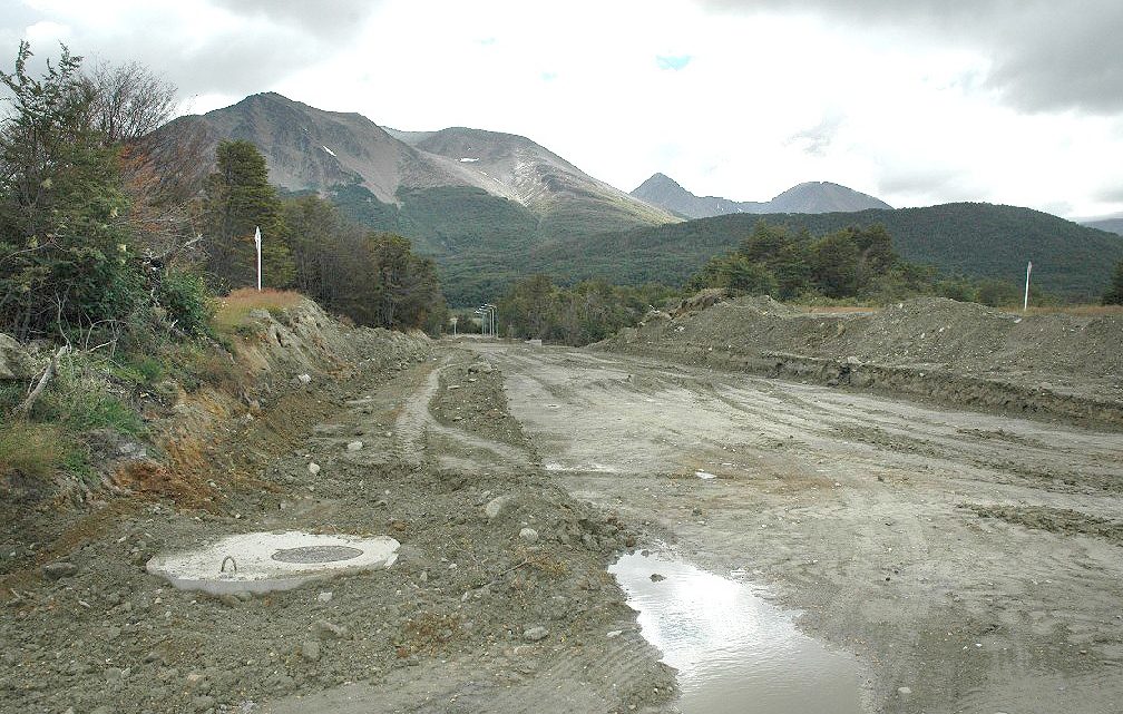 Barrancas del Pipo: La obra contempla la intervención de 37 hectáreas destinadas a más de 1.000 familias Barrancas del Pipo: La obra contempla la intervención de 37 hectáreas destinadas a más de 1.000 familias