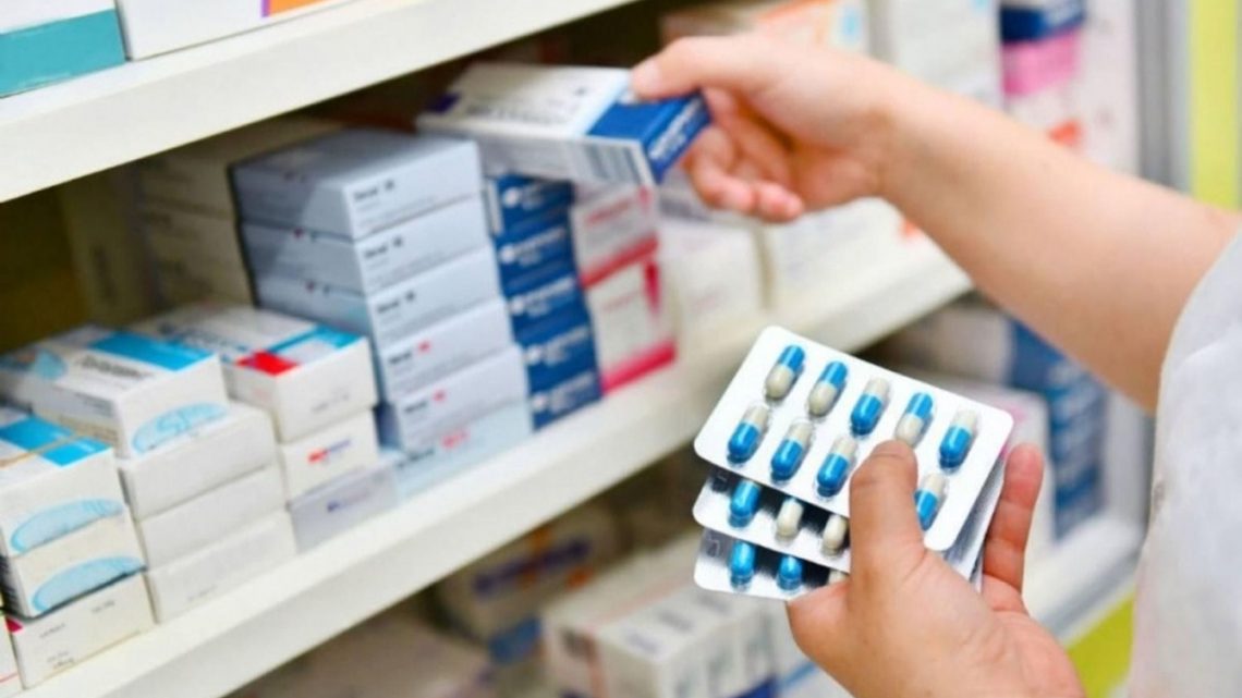 “Una farmacia de turno tendría que utilizarse sólo para las urgencias” “Una farmacia de turno tendría que utilizarse sólo para las urgencias”
