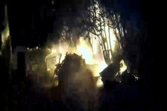 Incendio en la madrugada en una carpinteria en Ushuaia