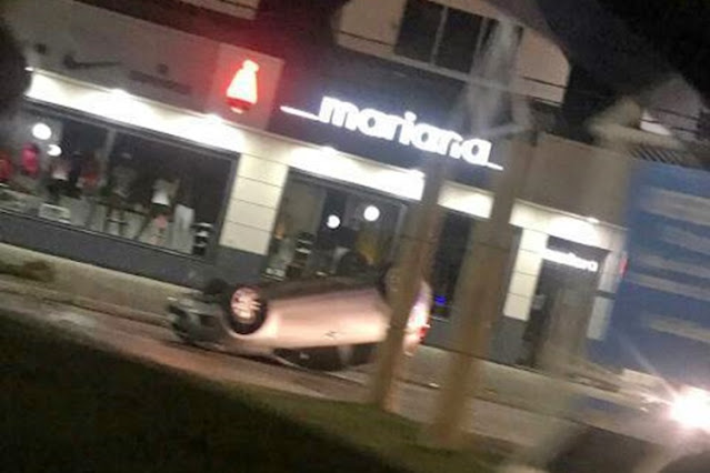 Un choque y vuelco, conductor trasladado al Hospital