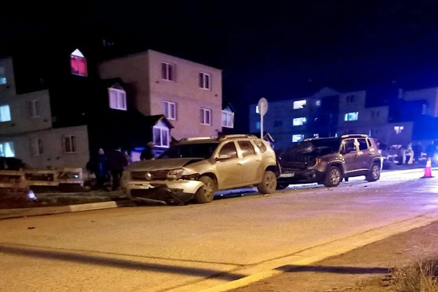 Choco dos autos estacionados borracho y encima se enojo en Ushuaia Choco dos autos estacionados borracho y encima se enojo en Ushuaia