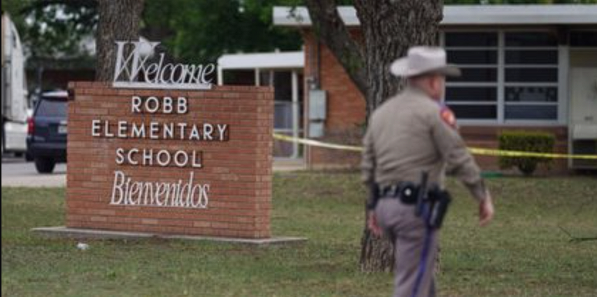 Los escalofriantes detalles de la masacre de Texas: las víctimas estaban en un solo aula y el asesino “disparó a todo el que se interpuso en su camino” Los escalofriantes detalles de la masacre de Texas: las víctimas estaban en un solo aula y el asesino “disparó a todo el que se interpuso en su camino”