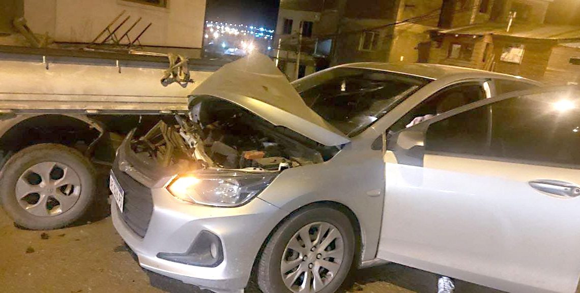 Se metió debajo de un camión con 0.95 de alcohol en sangre Se metió debajo de un camión con 0.95 de alcohol en sangre