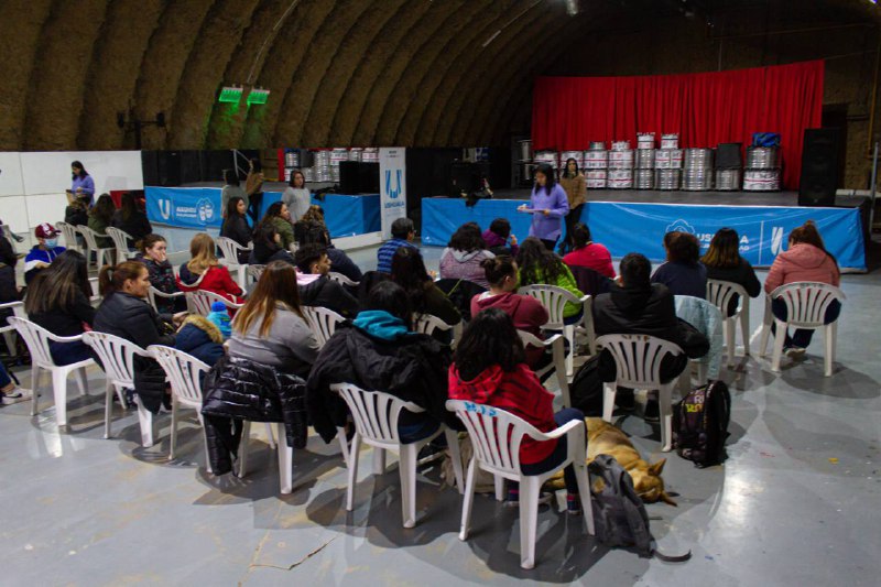 LA SECRETARÍA DE CULTURA Y EDUCACIÓN LLEVÓ ADELANTE LA REUNIÓN PARA LA ORGANIZACIÓN DE LOS BUFFETS EN LA FIESTA NACIONAL DE LA NOCHE MÁS LARGA